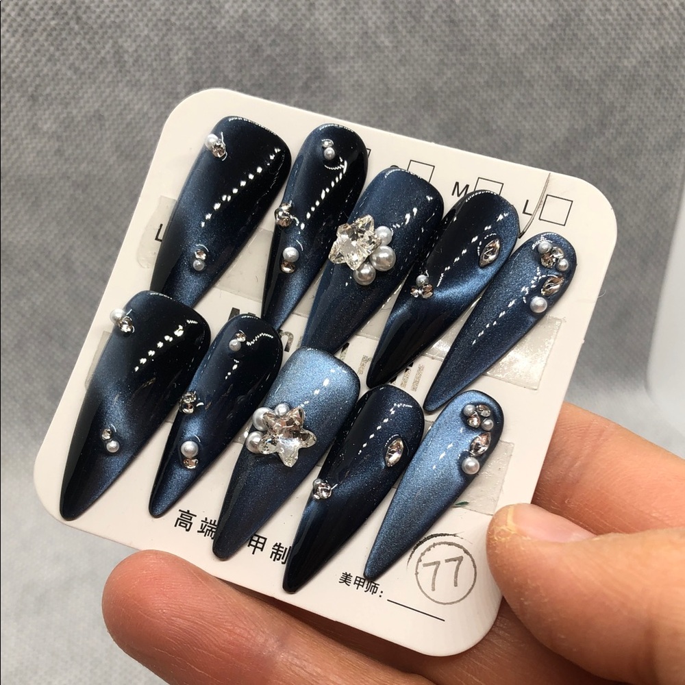 Size L custom made press on nails
